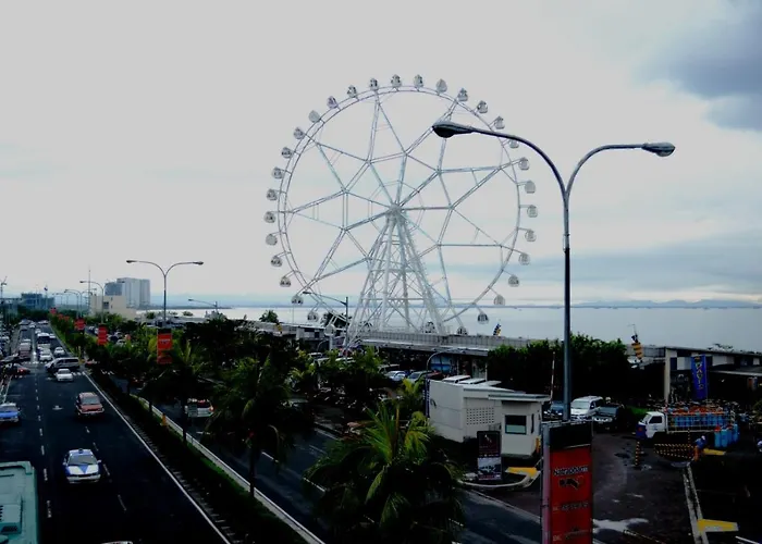 Aparthotel Shell Residences Moa, Near Airport, Fast Wifi *